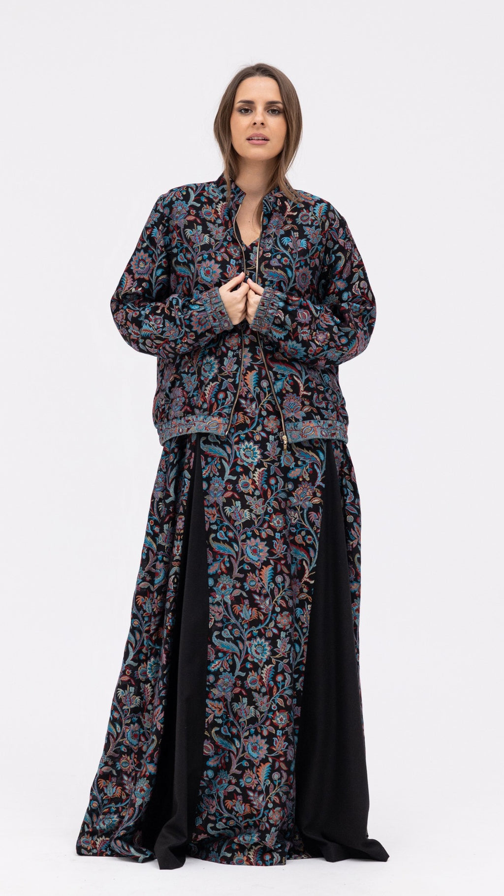 The Signature - Black Cashmere