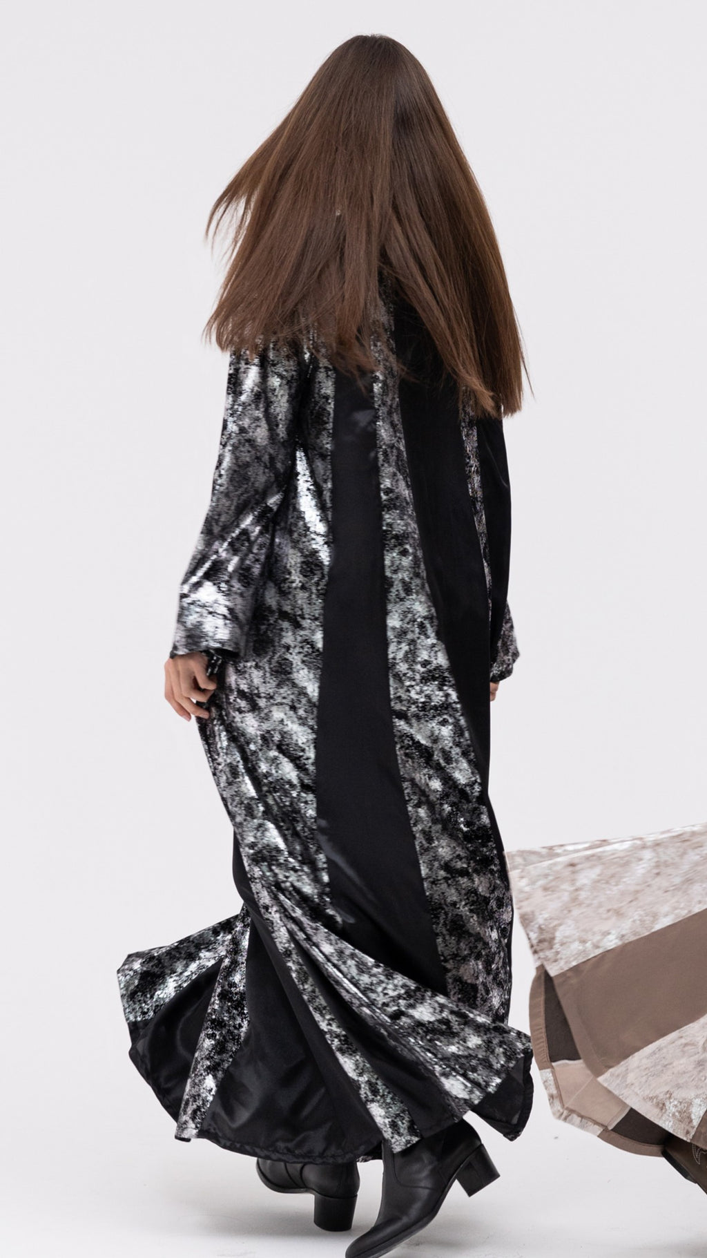 Shining Aura - Black
