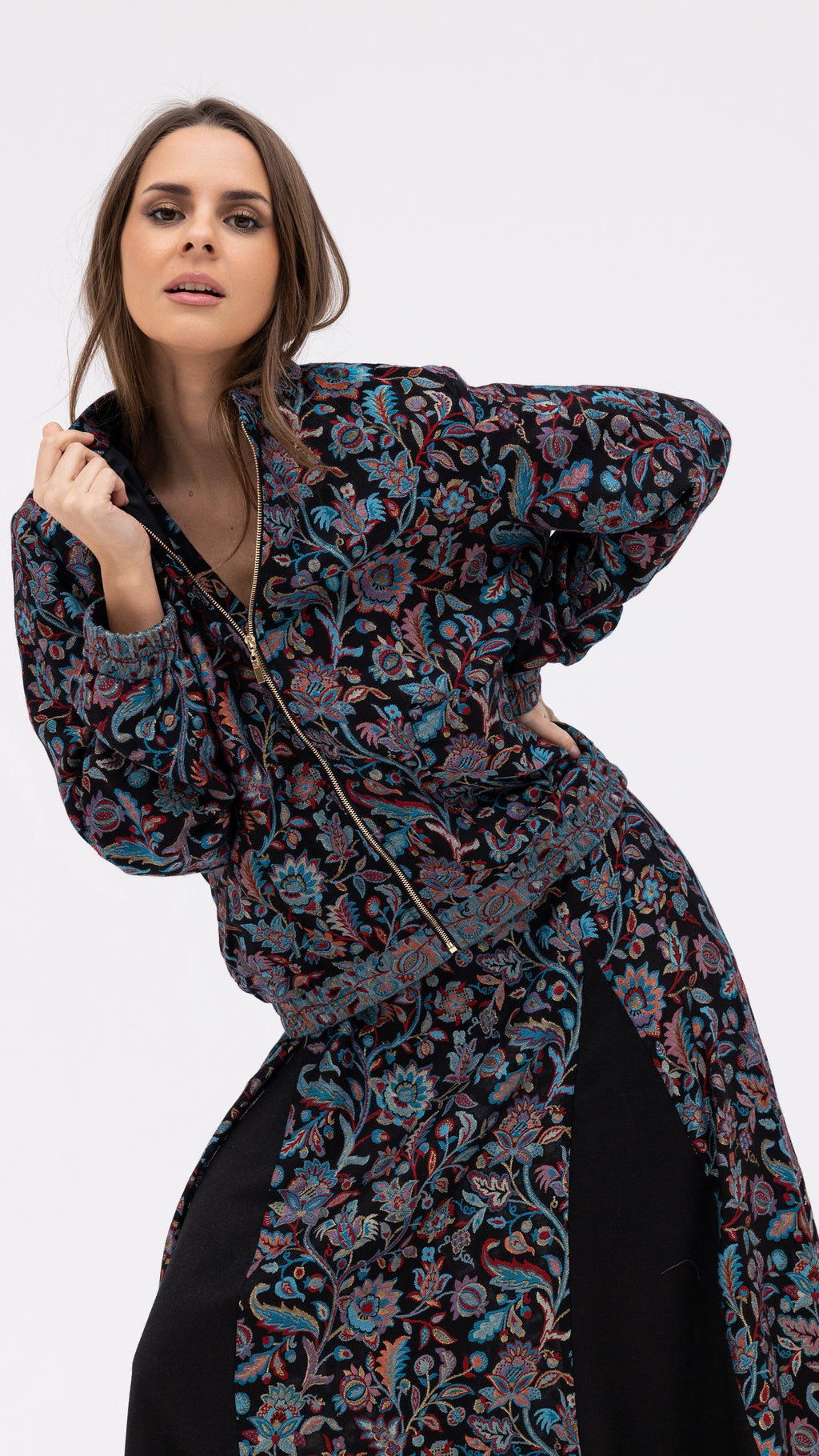 The Signature - Black Cashmere