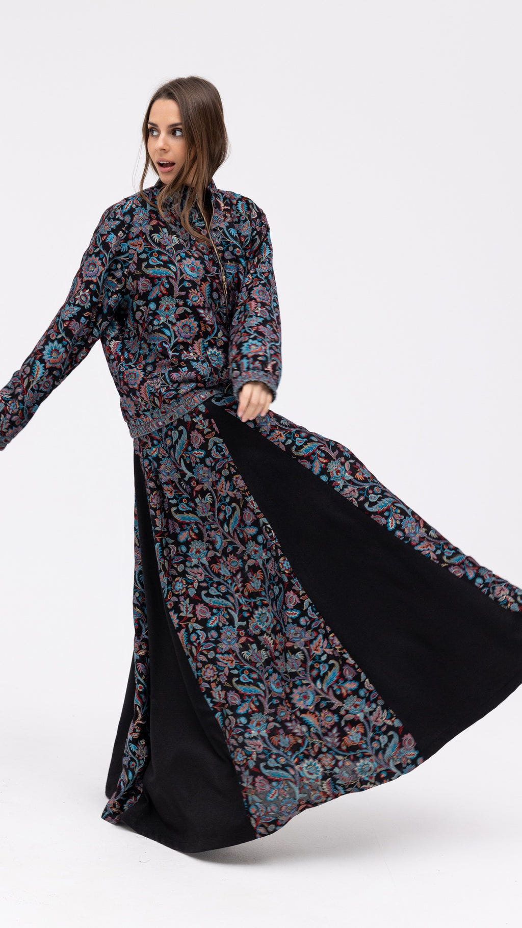 The Signature - Black Cashmere